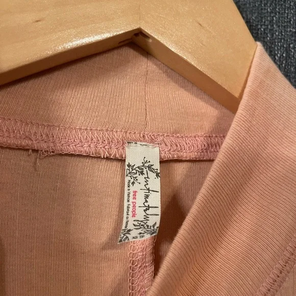 Free People Ribbed Pink Long Sleeve - Picture 2 of 2